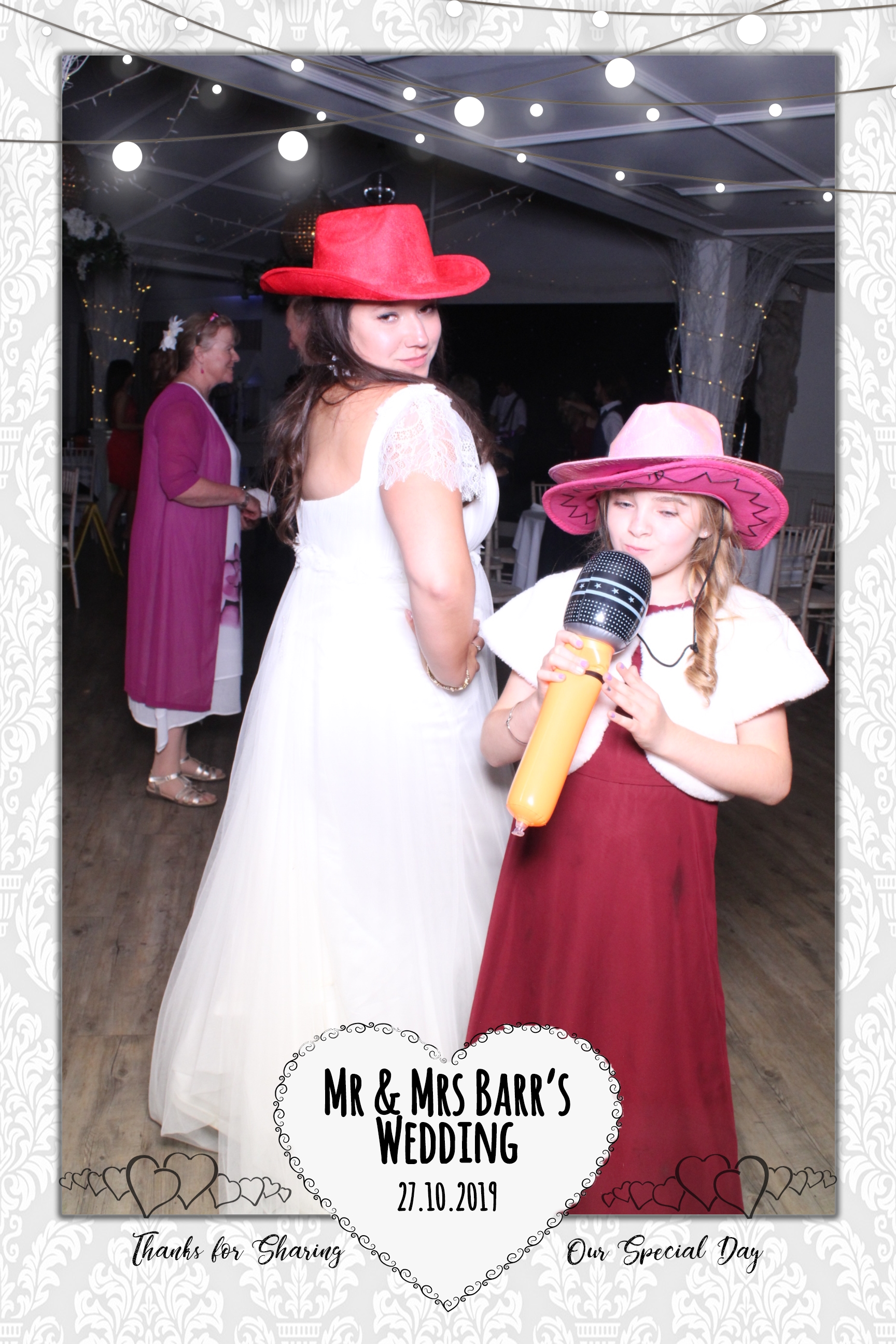 Mr & Mrs Barr's Wedding | View more photos from the event at images.mobile-photo-booth.com/u/MobilePhotoBoothUK/Mr-Mrs-Barrs-Wedding